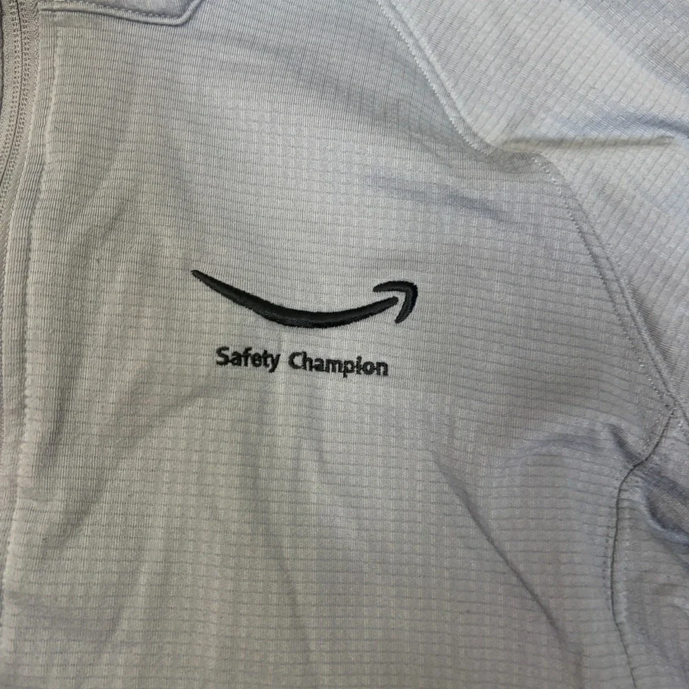 The North Face 1/4 Zip Grid Fleece Mens Large 'Amazon Safety Champion' Gray
